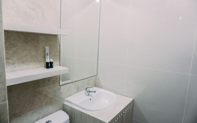 Homey And Enjoy Living Studio Transpark Bintaro Apartment