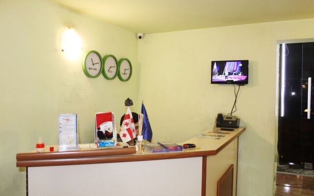 Voyage Hotel