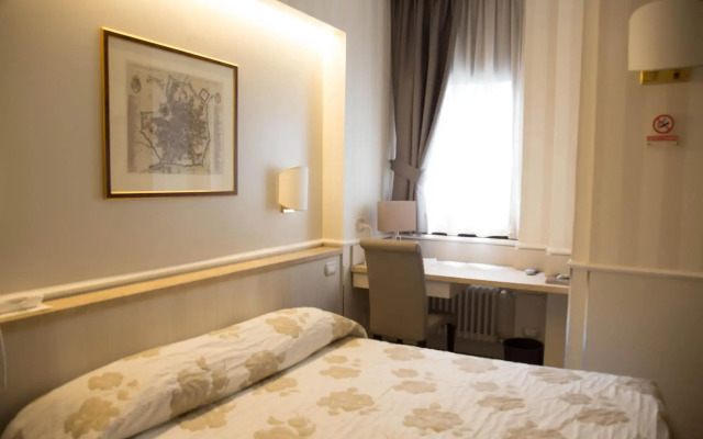Hotel Flora