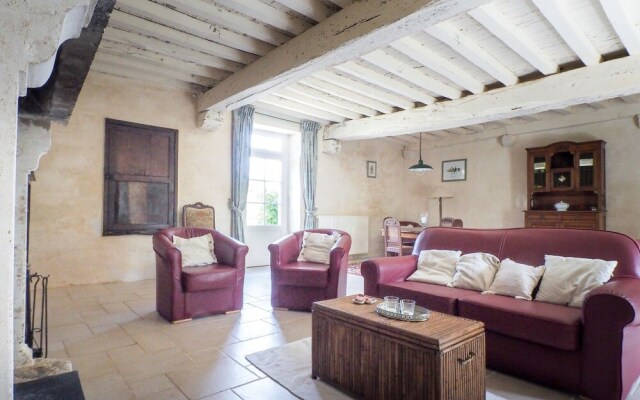 Attractive Holiday Home with Private Swimming Pool And Pool House in the Vendee