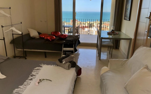 Rooms in Seafront Villa