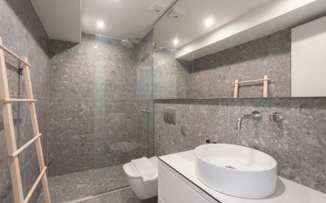LIV Athinum 1 - Luxury Apartment 5A