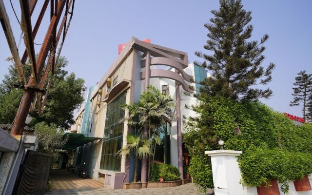 Hotel Gokul