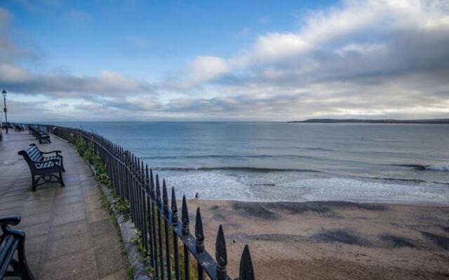 Skylark - 2 Bedroom Apartment - Tenby