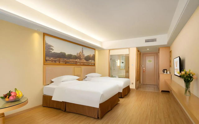 Vienna Hotel (Chongqing Shizhu Stadium)