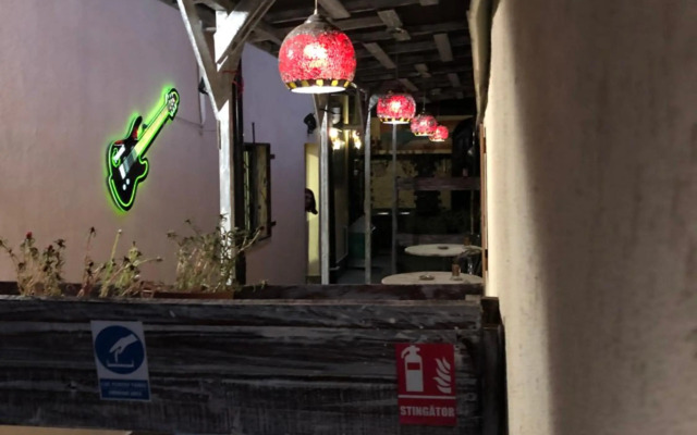 Serban Home Arenele Romane Marius Nasta