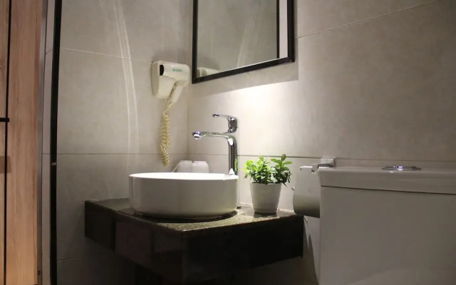 Wenxin Hotel Huajing Xincheng