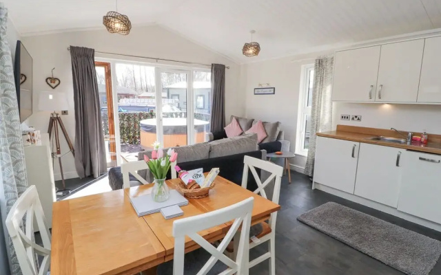 Duckling Lodge