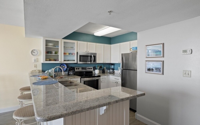 Pelican Beach 0108 1 Bedroom Condo by Pelican Beach Management