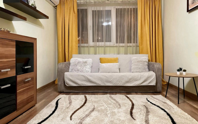 Cozy and Clean Apartment, near National Arena