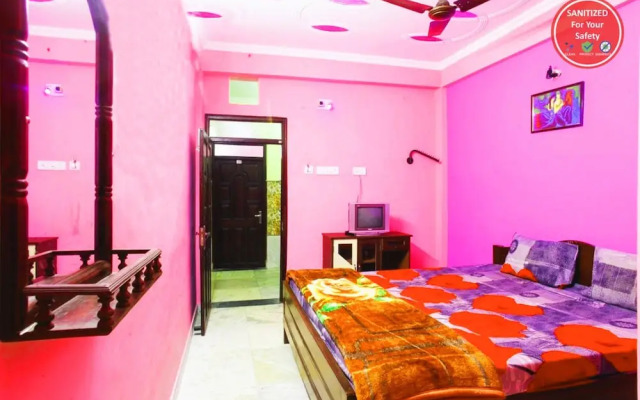 Prateek Residency by Goroomgo