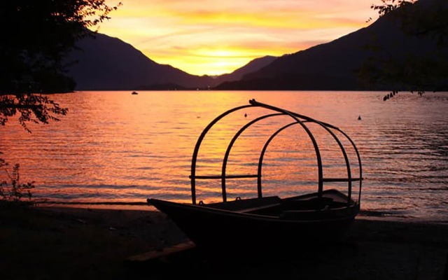 Family Apartment Overlooking Lake Como
