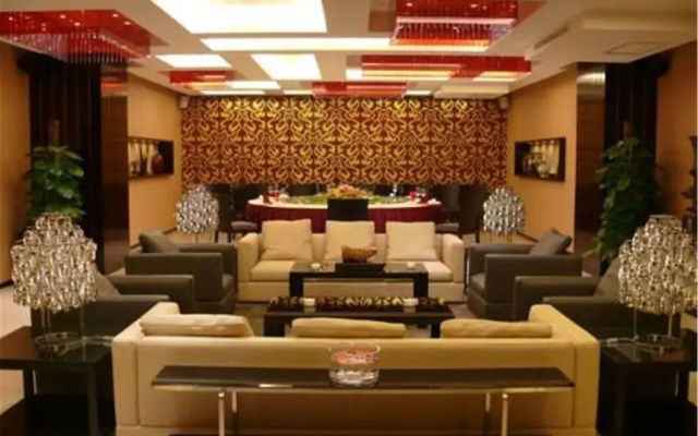 Hundred Centuries Hotel