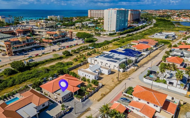 Amazing 4BR 3BA Villa Palm Beach w NEW Pool
