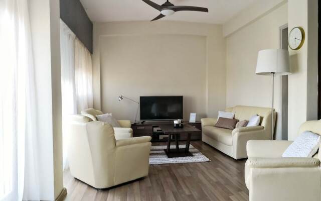 The Bridge-House Apartment