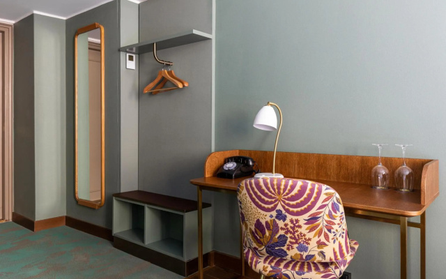 Aloft St. Louis Cortex