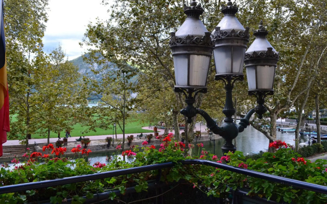 Splendid Hotel Lac d'Annecy - Handwritten Collection