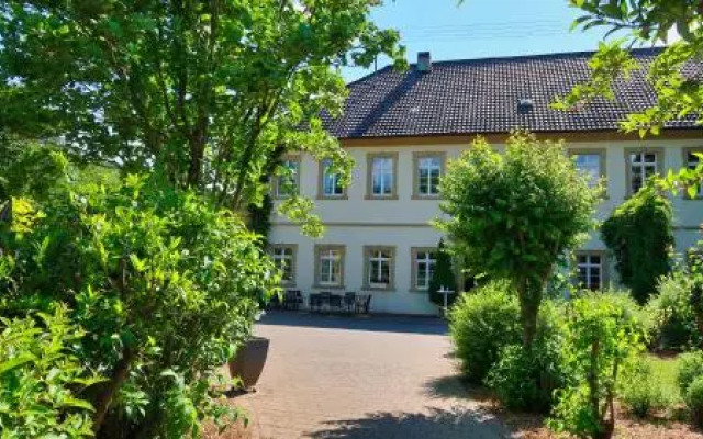 Schloss Sennfeld Hotel Garni