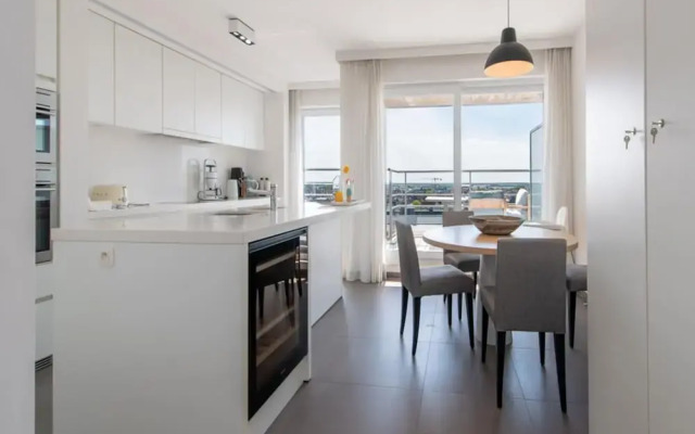 Duplex Apartment With 4 Terraces and sea View