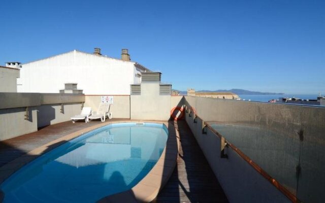 Apartamentos Mestral