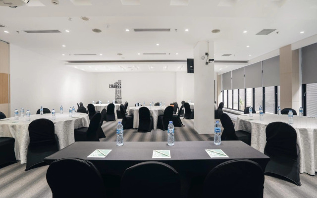 Kamaniiya Petitenget Seminyak
