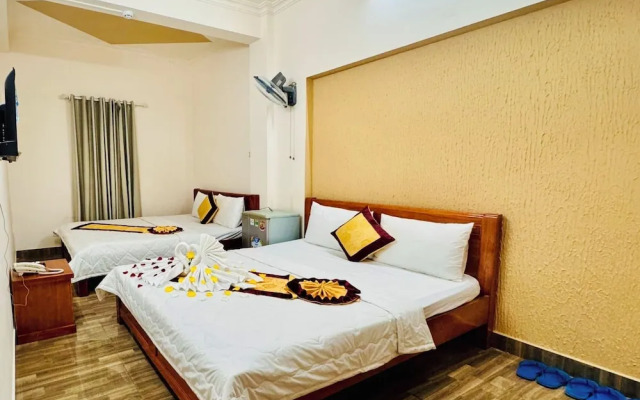 Duc Phuc Hotel