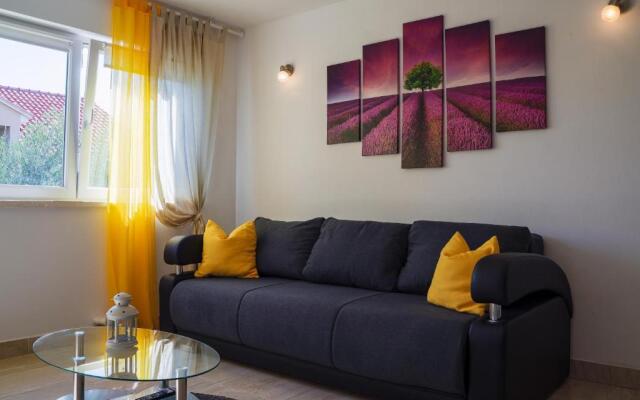 House FIDULIC - apartment THE LAVENDER