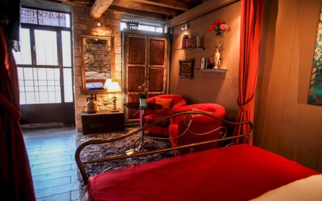 Antique Luxury Groundfloor Suite