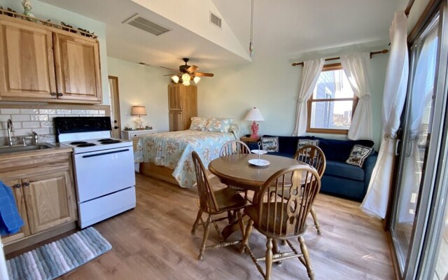 NC 12 56821-31 Condo by RedAwning