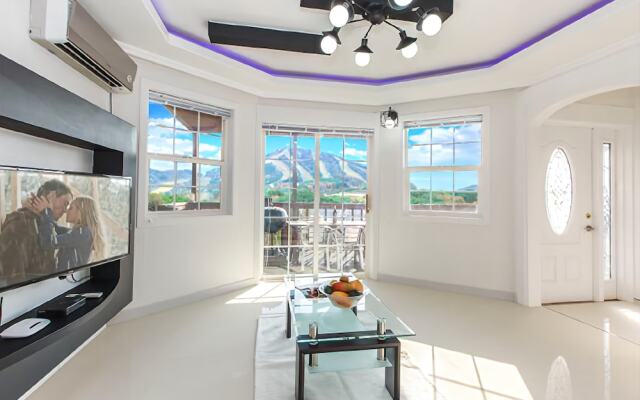 Hoengseong Rose of Sharon Pension