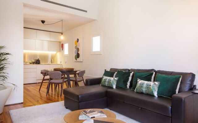 Deluxe Soulful Mirror Downtown