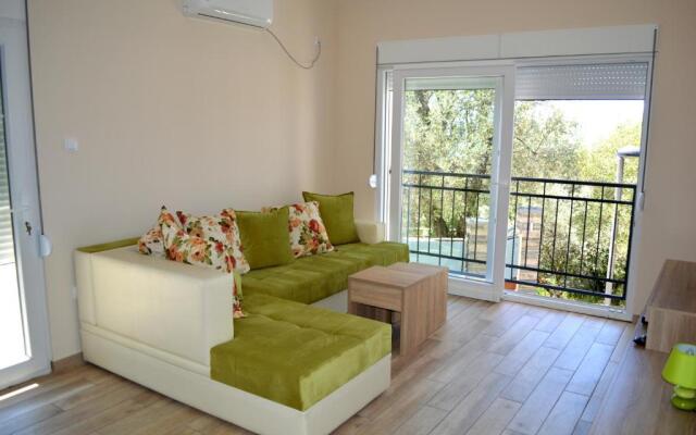 MM Apartments