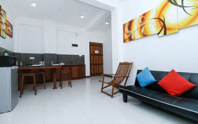 Oyo 387 Iddamal Apartments