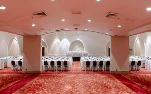 Vels Grand inn