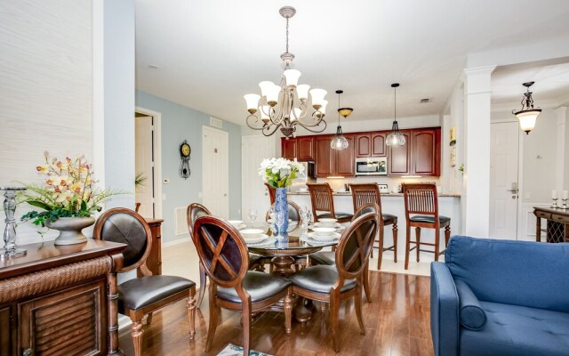 Freshly Remodeled Vista Cay Condo Near Disney!