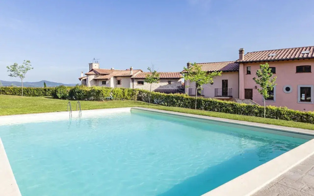The Tower With Amazing View Shared Pool