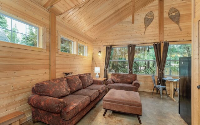 Painted Pony Cabin 2 Bedroom Home by NW Comfy Cabins by RedAwning