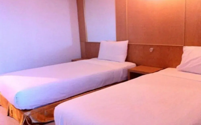 Sky Park Hotel