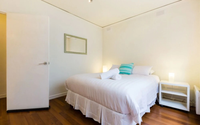 SELENA, 2BDR South Yarra Apartment