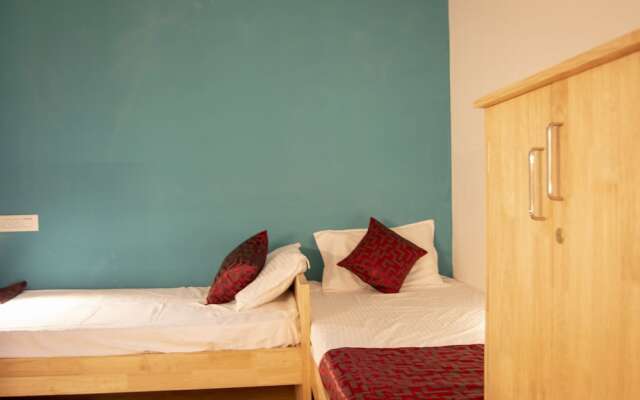 Roambay Hostels