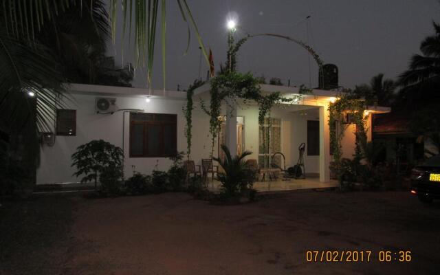 Yoho Aradhana Holiday Home