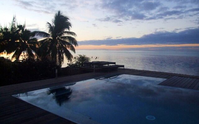 Pool Villa Bliss #10 by Tahiti Villas