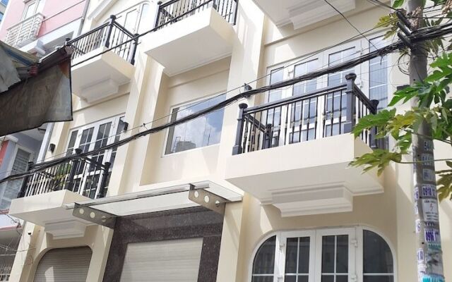 PARAGON Saigon 2