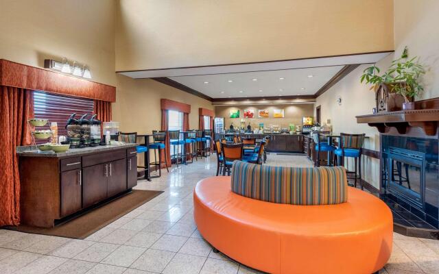 Comfort Inn & Suites