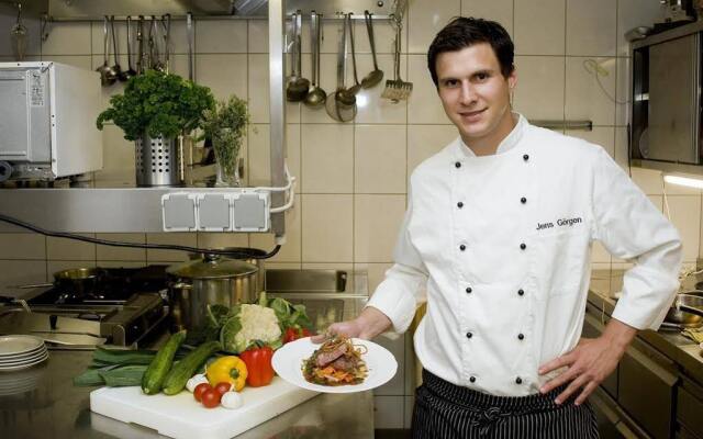 Winzerhotel - Restaurant zum Moselstrand