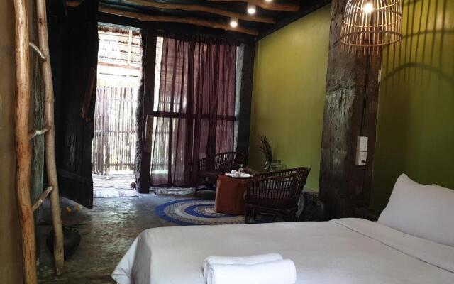 Maka-Kalinaw 5 Wabi sabi Room, Forest Deck View