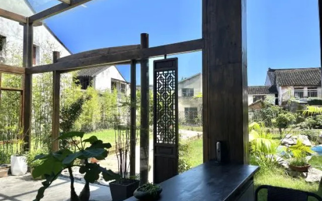 Shanghai Bu She Jiangnan Homestay (Zhujiajiao Ancient Town Branch)