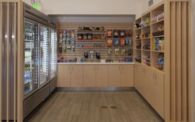 Holiday Inn Express & Suites Interstate 90 by IHG