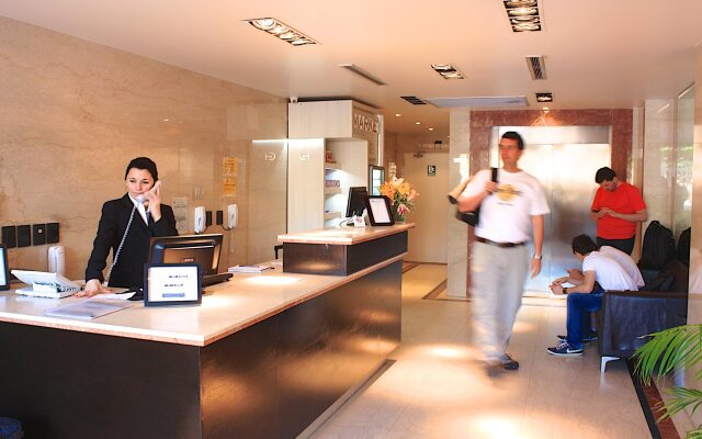 CH Recoleta Suites