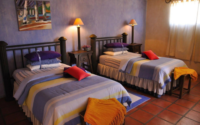 Azul Colonial
